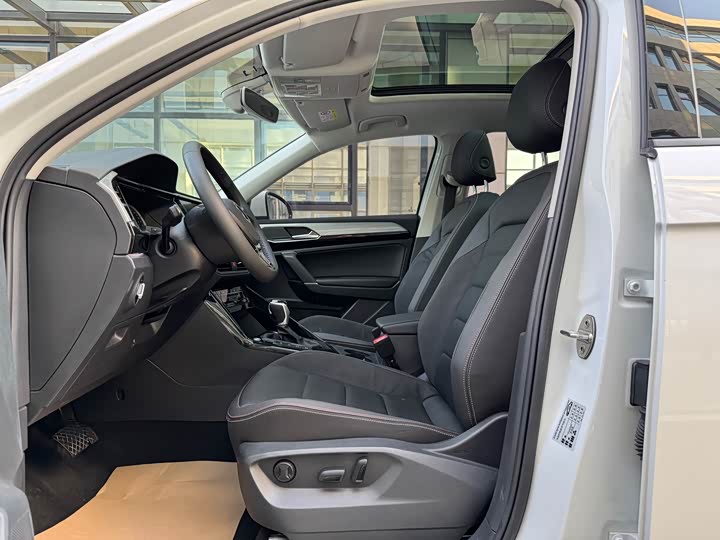 Фото 9 - Volkswagen Tayron