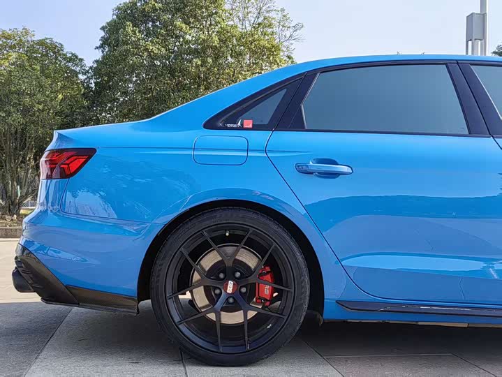 Фото 15 - Audi S4