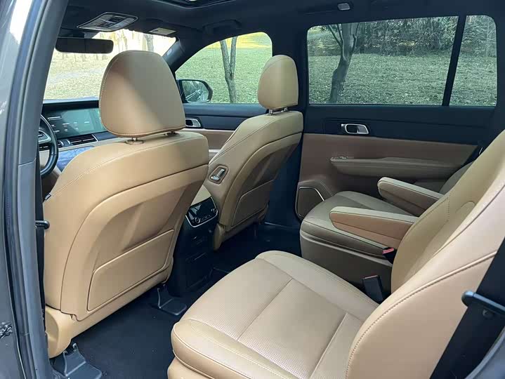 Фото 9 - LiXiang One