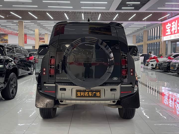 Фото 14 - Land Rover Defender