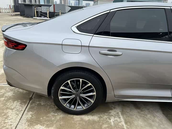 Фото 16 - Geely Preface