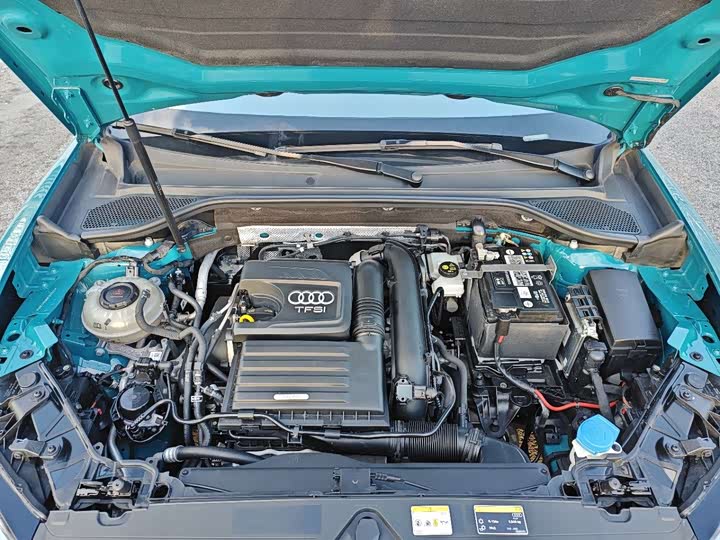 Фото 16 - Audi Q2L