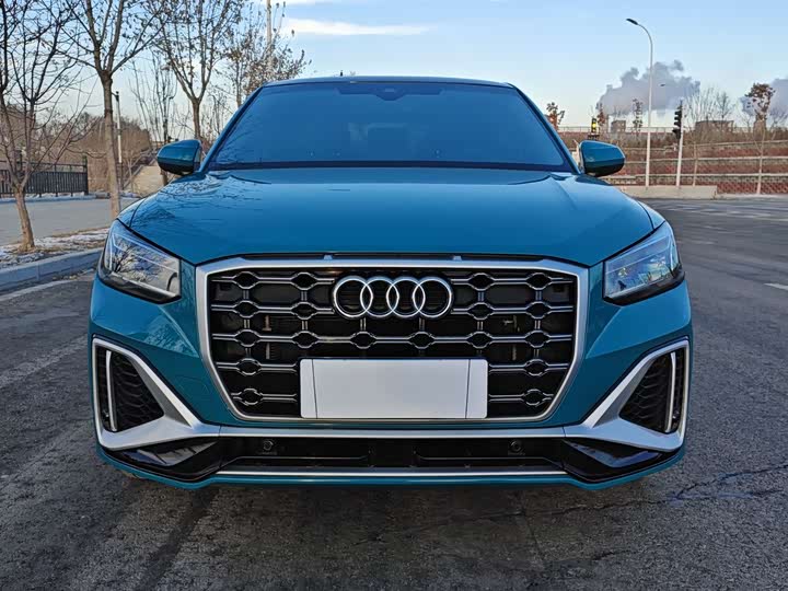 Фото 2 - Audi Q2L