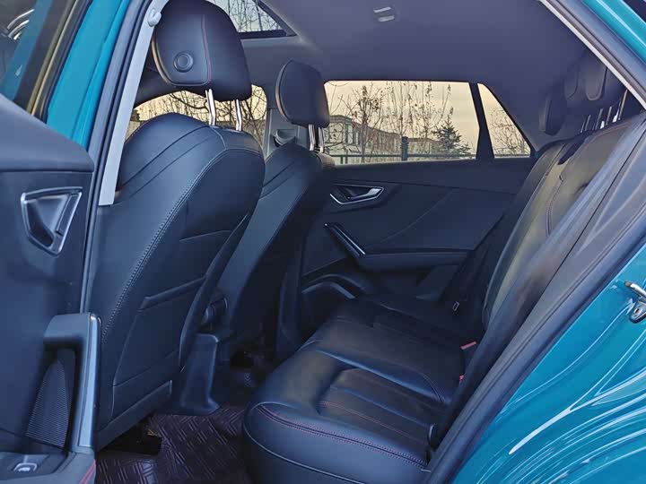 Фото 5 - Audi Q2L