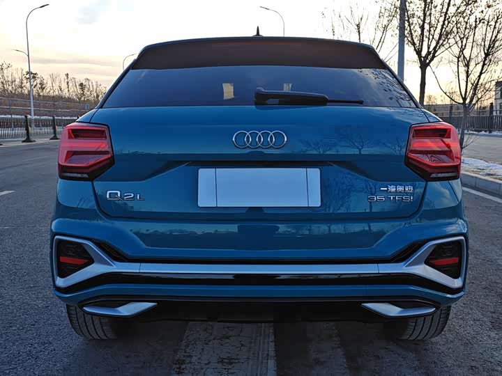 Фото 8 - Audi Q2L
