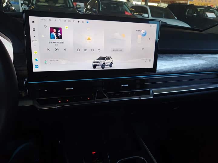 Фото 12 - Tank 400 Hybrid