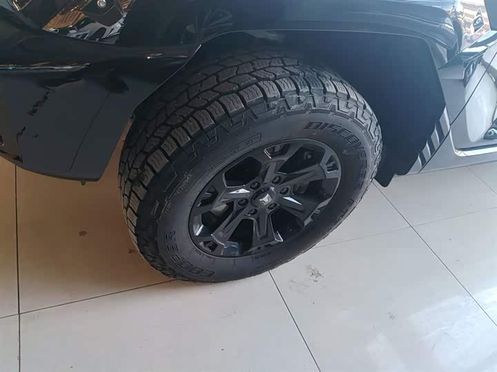 Фото 22 - Tank 400 Hybrid