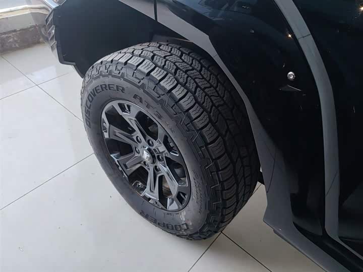 Фото 25 - Tank 400 Hybrid