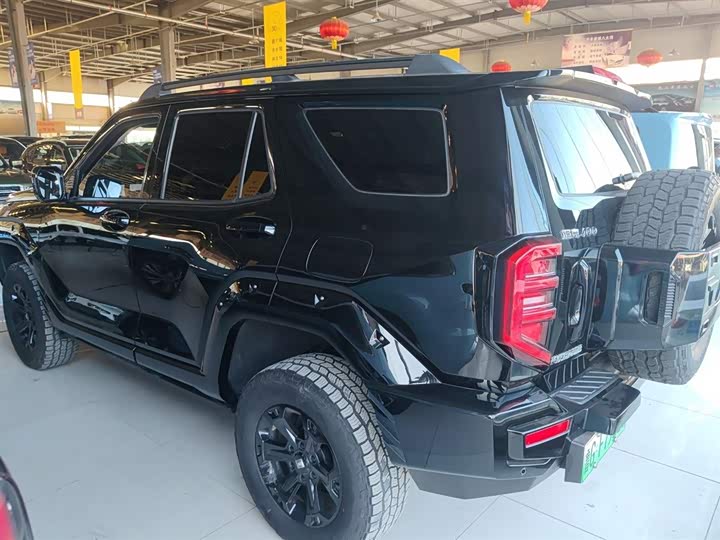 Фото 4 - Tank 400 Hybrid