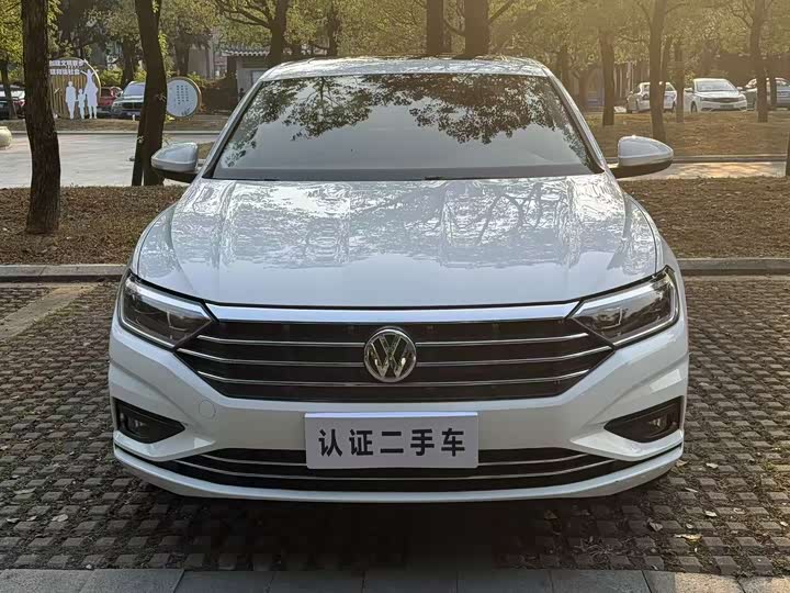 Фото 2 - Volkswagen Sagitar L