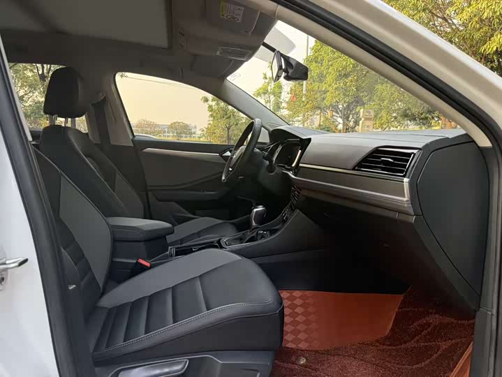 Фото 9 - Volkswagen Sagitar L