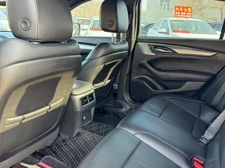 Фото 6 - Cadillac CT5