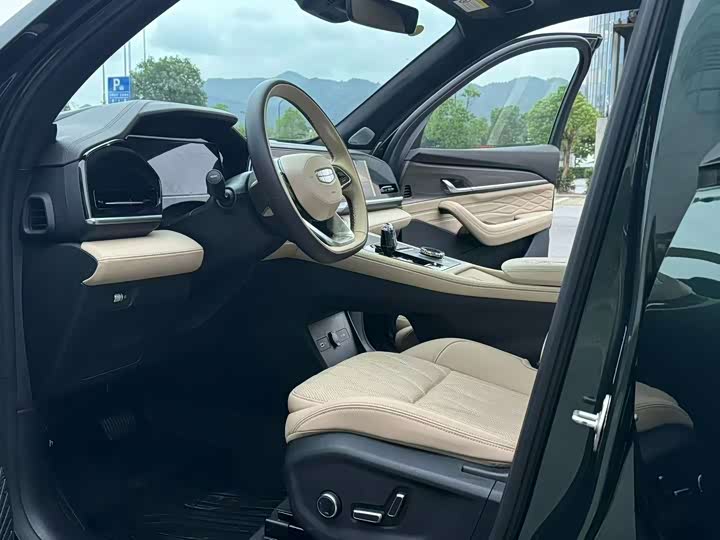 Фото 4 - Geely Monjaro