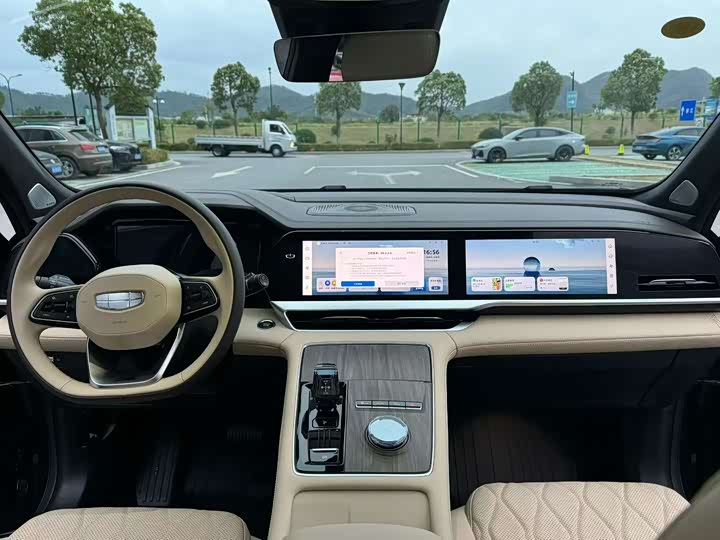 Фото 5 - Geely Monjaro