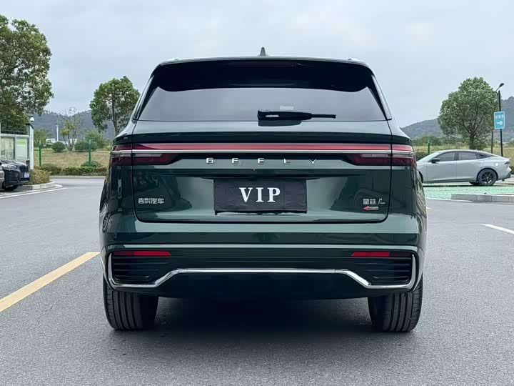 Фото 8 - Geely Monjaro