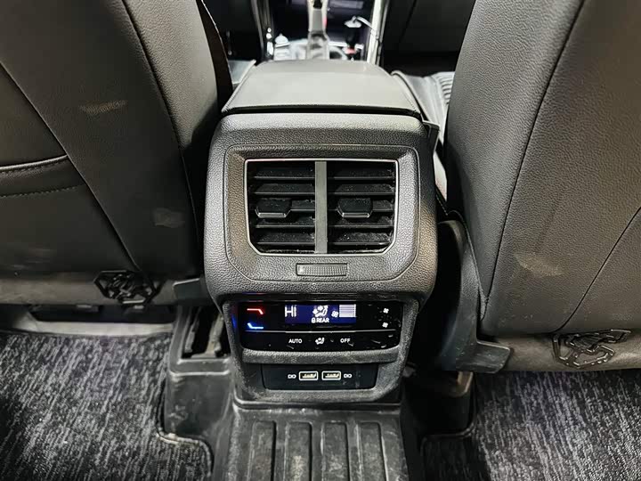 Фото 9 - Volkswagen Tayron