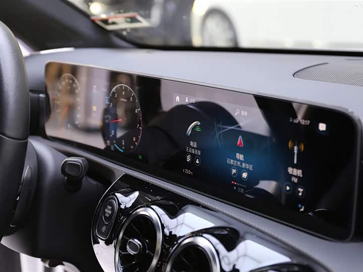 Фото 13 - Mercedes-Benz A-Class