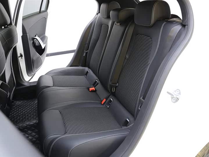 Фото 8 - Mercedes-Benz A-Class