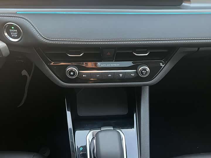 Фото 9 - Ford Escort