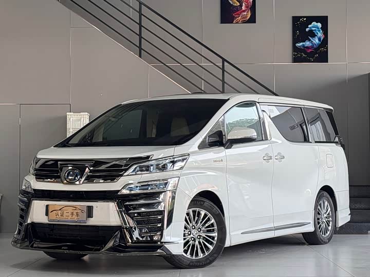 Фото 1 - Toyota Vellfire