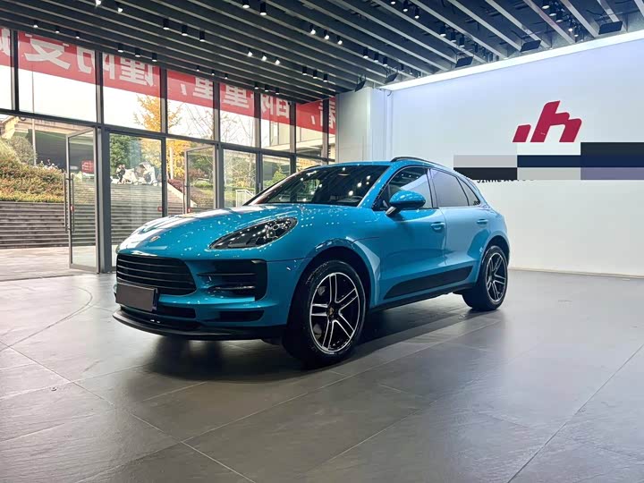 Фото 1 - Porsche Macan