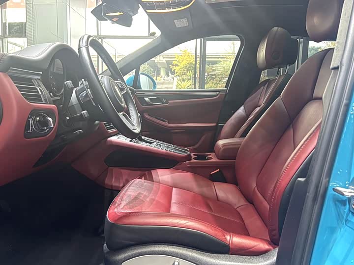 Фото 5 - Porsche Macan