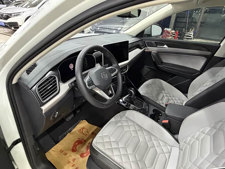 Фото 10 - Volkswagen Tayron