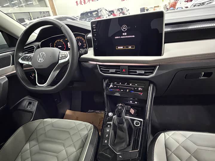 Фото 20 - Volkswagen Tayron