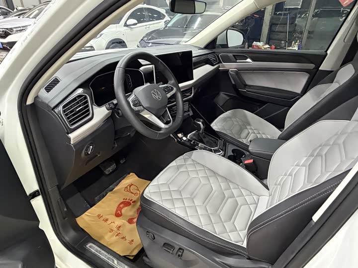 Фото 9 - Volkswagen Tayron