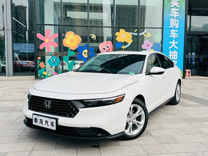 Фото 1 - Honda Accord