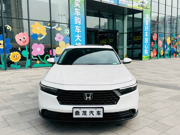 Фото 2 - Honda Accord