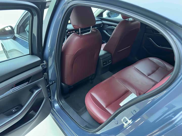 Фото 10 - Mazda 3 (Axela)