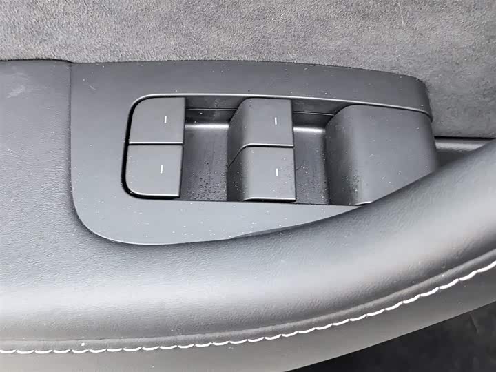 Фото 9 - Tesla Model Y