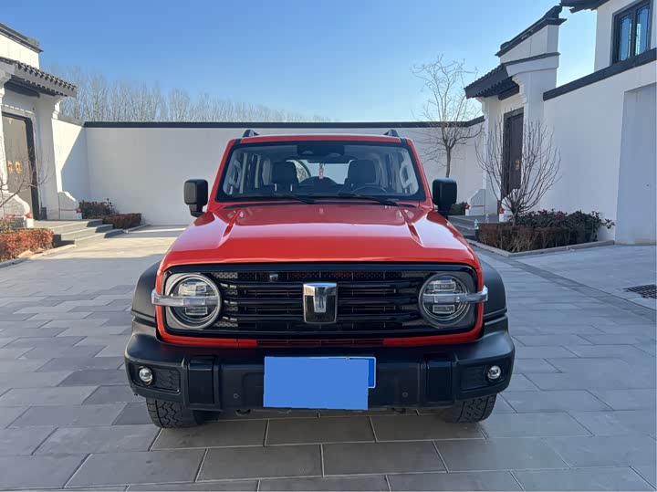 Фото 2 - Tank 300