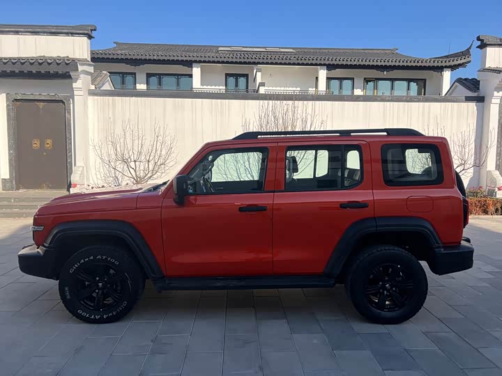 Фото 3 - Tank 300