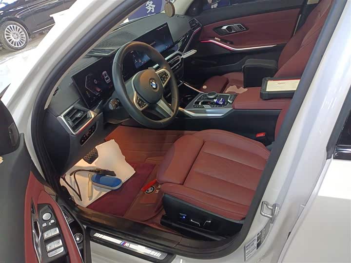 Фото 15 - BMW 3 Series