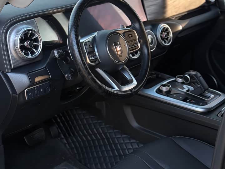 Фото 5 - Tank 300