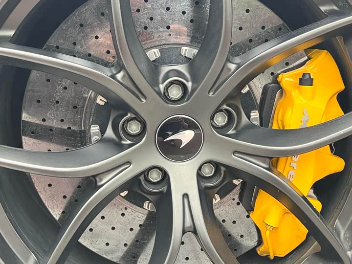 Фото 18 - McLaren 720S