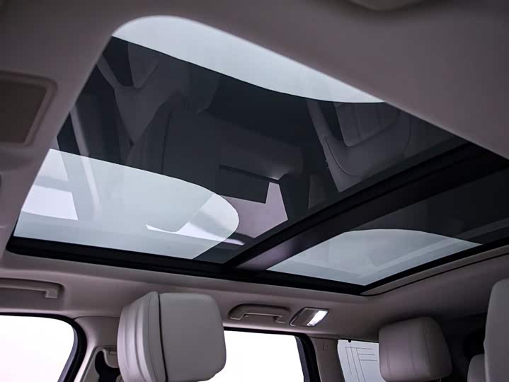 Фото 10 - Land Rover Range Rover Sport