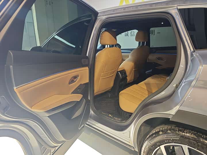 Фото 22 - BYD Song L DM-i Hybrid