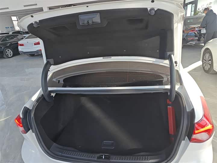 Фото 19 - Ford Focus