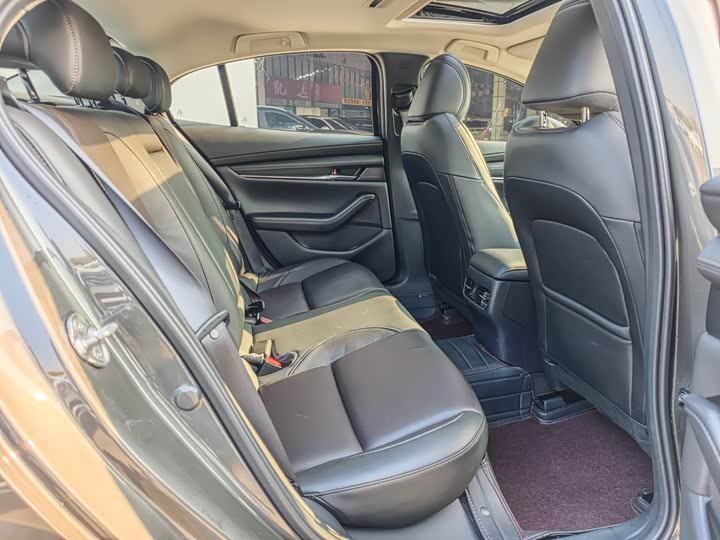 Фото 12 - Mazda 3 (Axela)