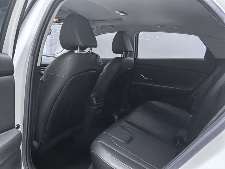 Фото 10 - Hyundai Elantra N line