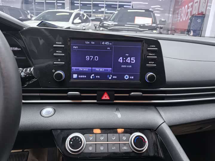 Фото 7 - Hyundai Elantra N line