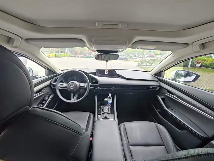 Фото 16 - Mazda 3 (Axela)