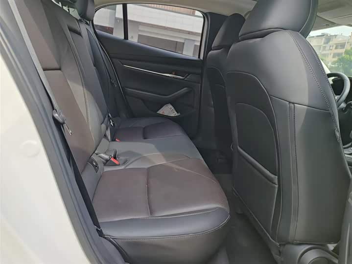 Фото 17 - Mazda 3 (Axela)