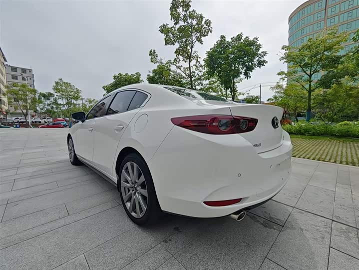 Фото 19 - Mazda 3 (Axela)