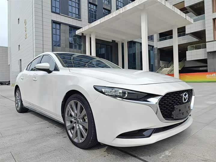 Фото 3 - Mazda 3 (Axela)