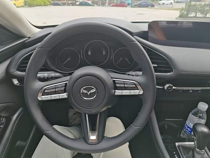 Фото 5 - Mazda 3 (Axela)