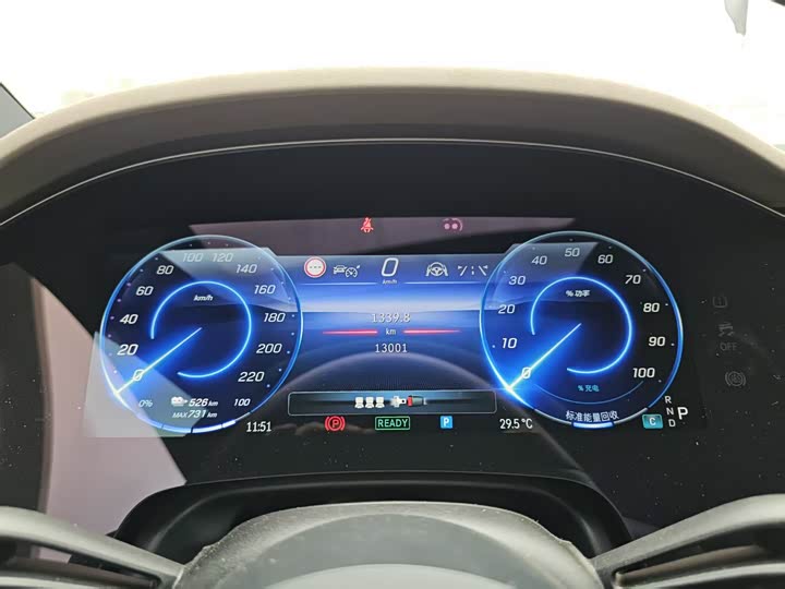 Фото 11 - Mercedes-Benz EQS